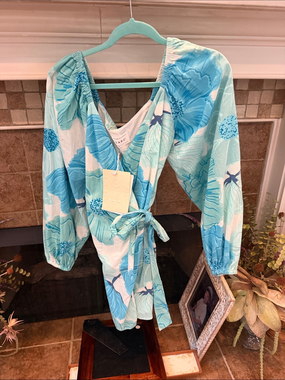 NWT Sabo Kona wrap dress blue white beautiful sz 4